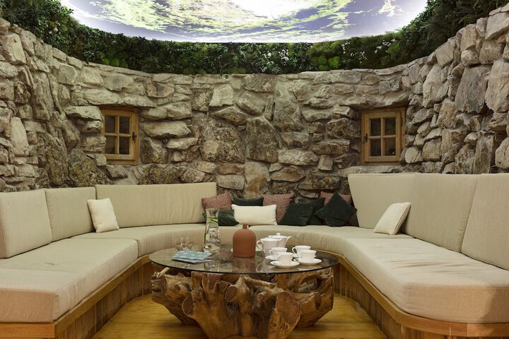 Hotel Interior 6 of 135