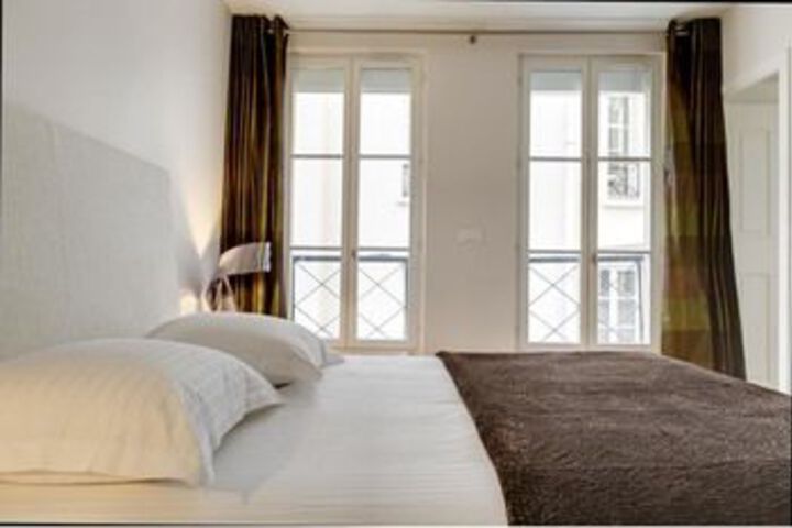 Room 16 of 24