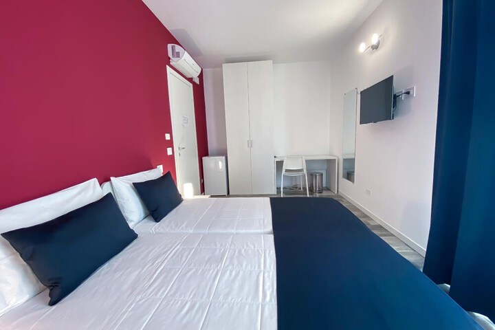 Room 11 of 35