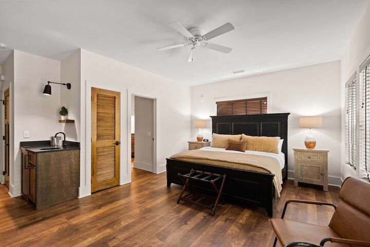 Room 20 of 48