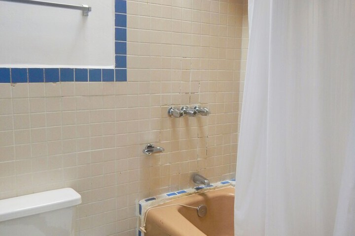 Room 120 of 154