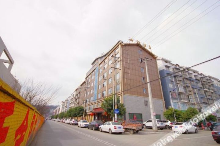 Hotel 6 of 18