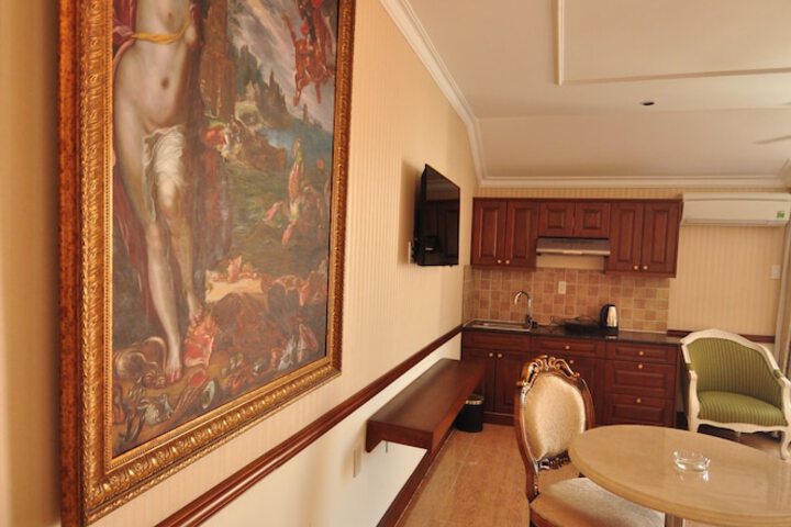 Room 21 of 50