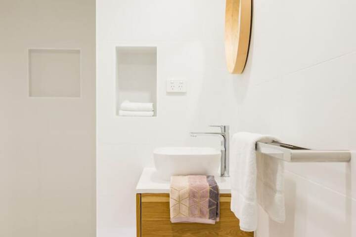 Room 15 of 22
