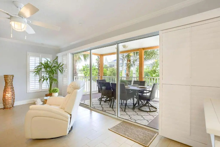 Terrace/Patio 8 of 27
