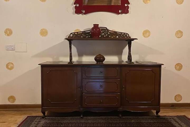 Room 5 of 14