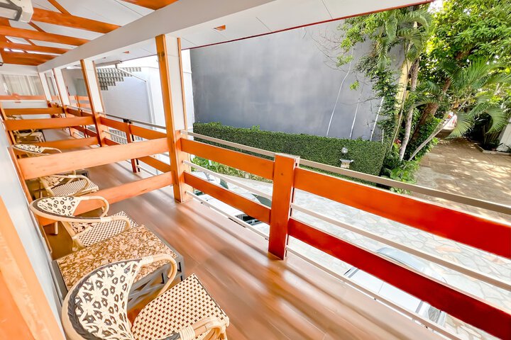 Terrace/Patio 9 of 34
