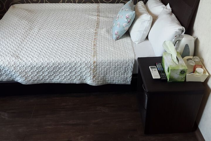 Room 3 of 41