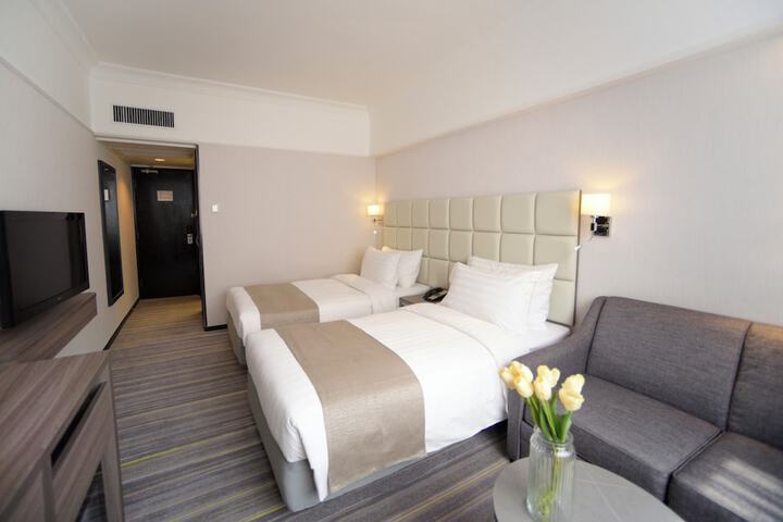 Room 7 of 52