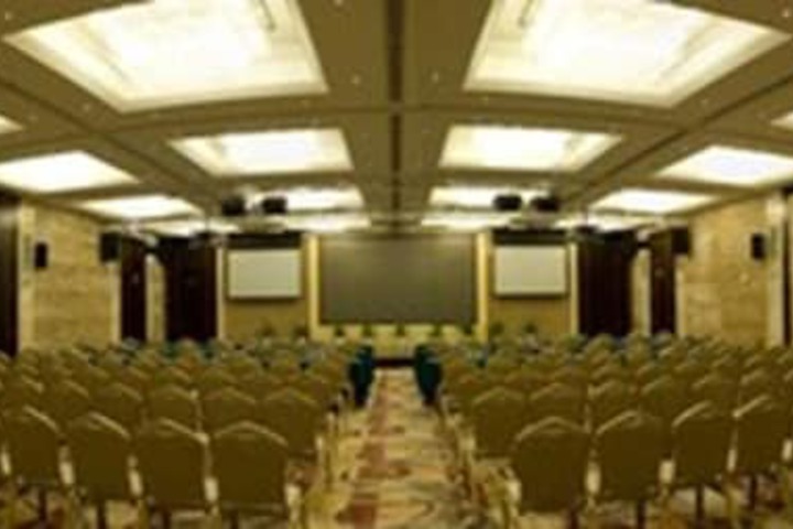 Ballroom/Hall 12 of 13