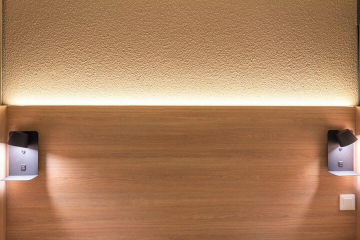 Room 11 of 36
