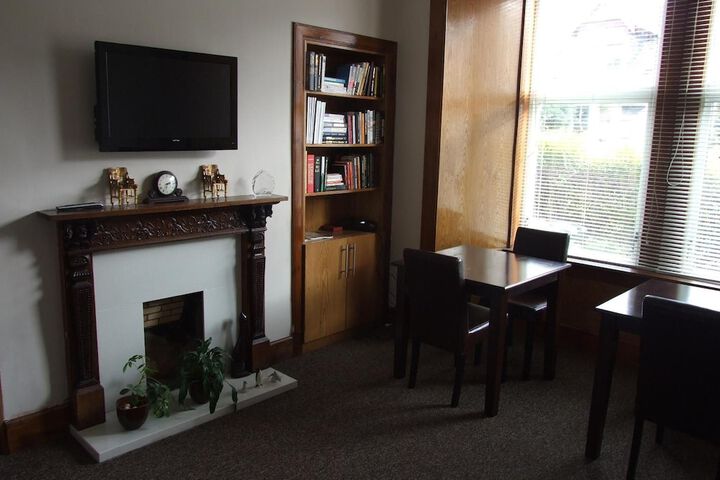 Room 14 of 34