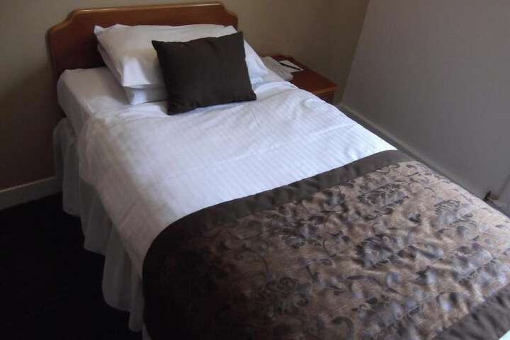 Room 16 of 35