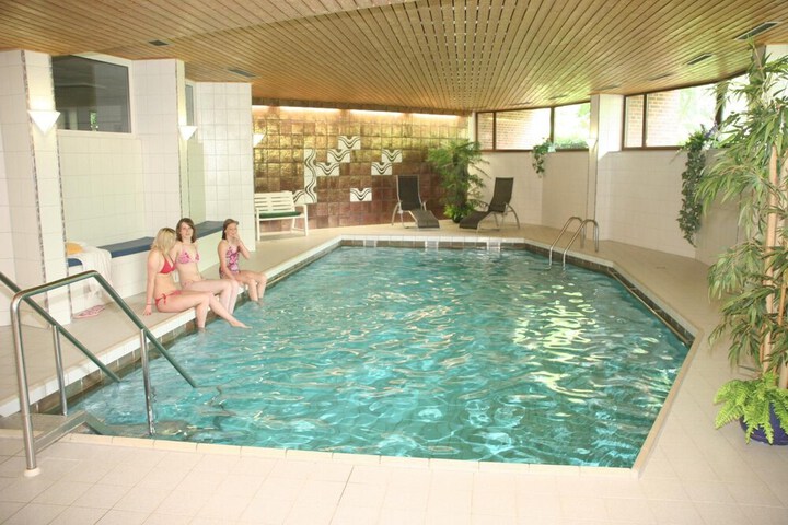 Pools & Facilities