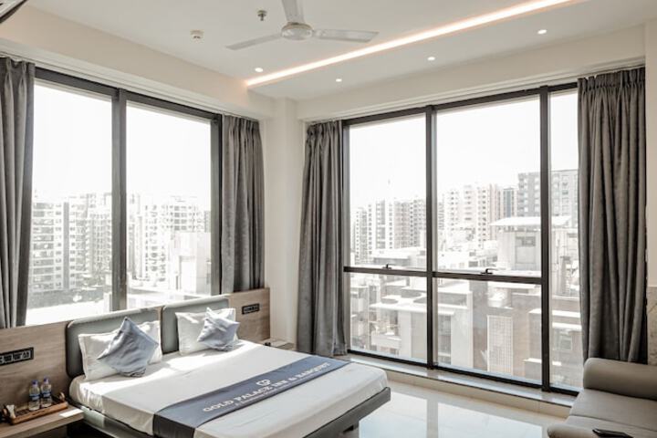 Room 26 of 37