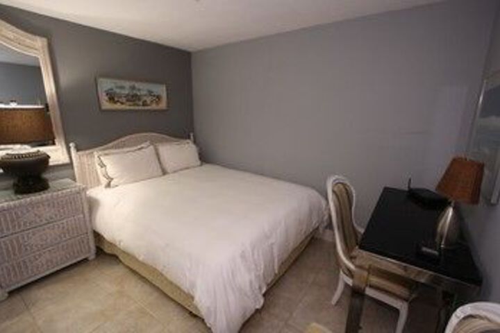 Room 7 of 20