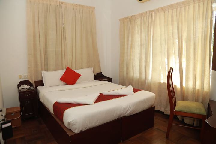 Room 7 of 15