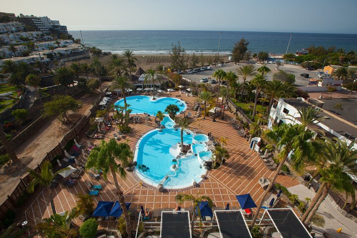 Pools & Facilities