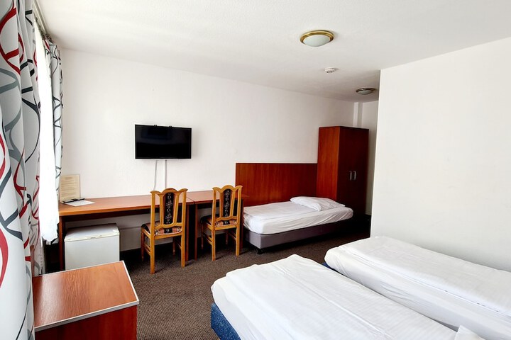 Room 36 of 91