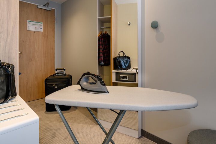 Room 16 of 70