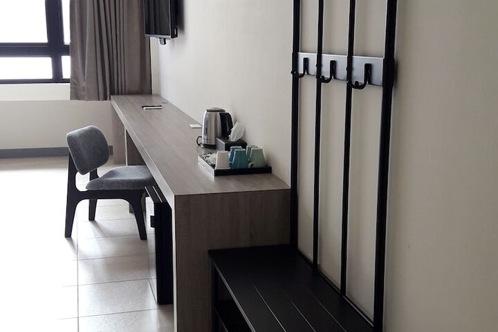 Room 13 of 31