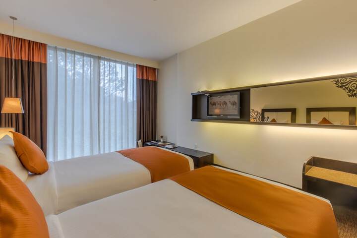 Room 7 of 50