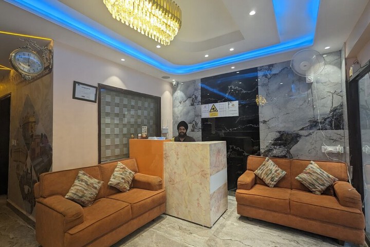 Hotel Interior 3 of 18