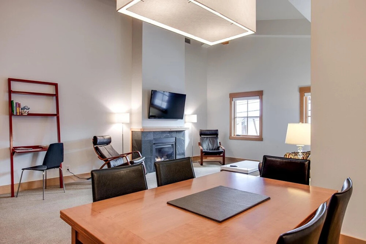 Room 2 of 17
