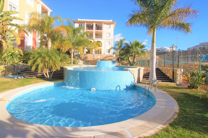 Pool 20 of 38