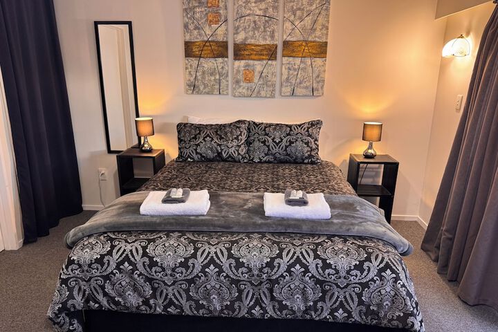 Room 8 of 27