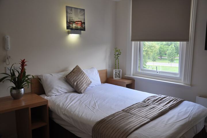 Room 7 of 35