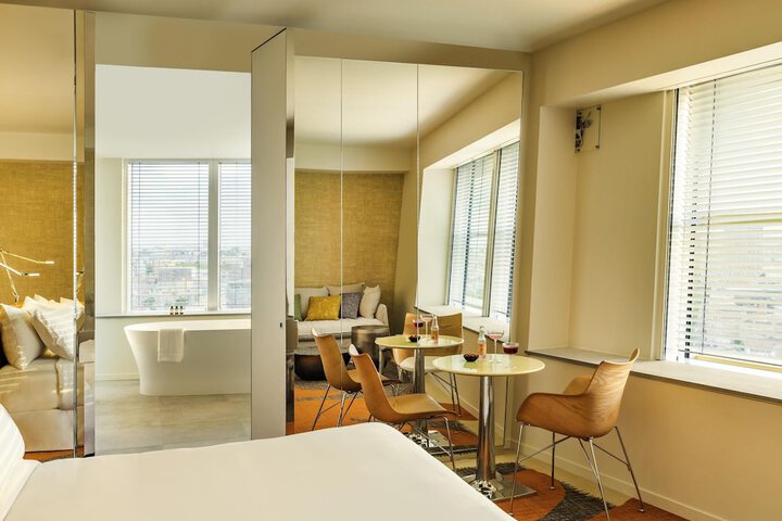 Room 36 of 94