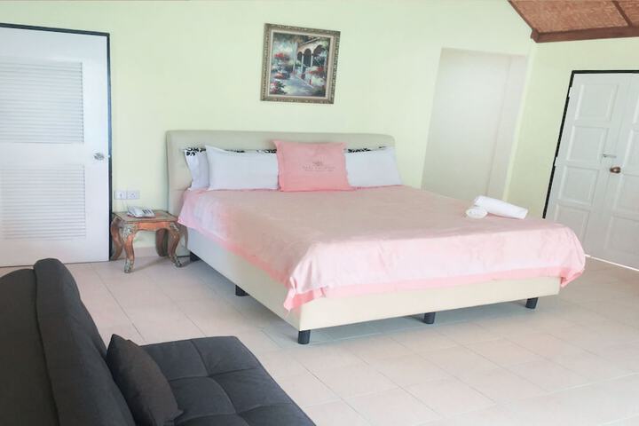 Room 9 of 53