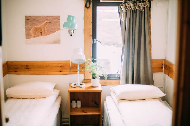 Room 13 of 56