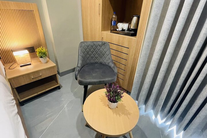 Room 40 of 73