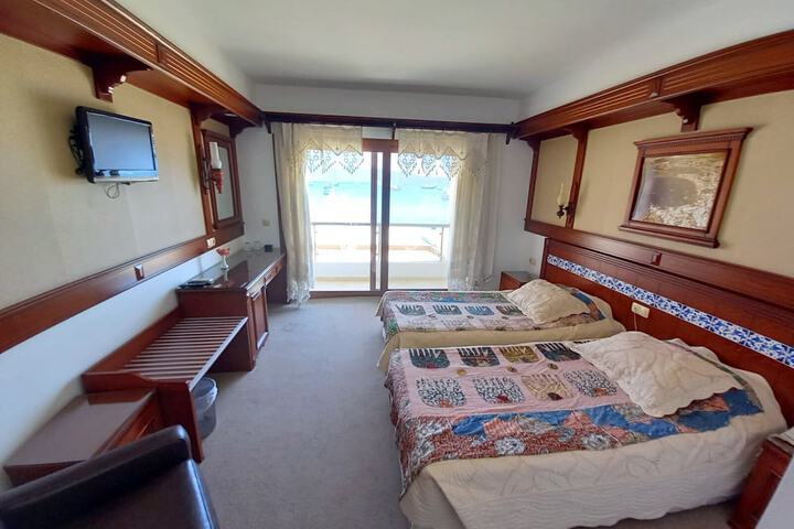 Room 14 of 26