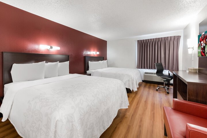 Deluxe 2 Queen Beds Accessible (3 of 11)
