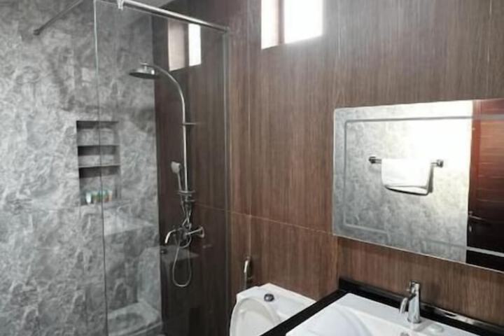Room 48 of 85