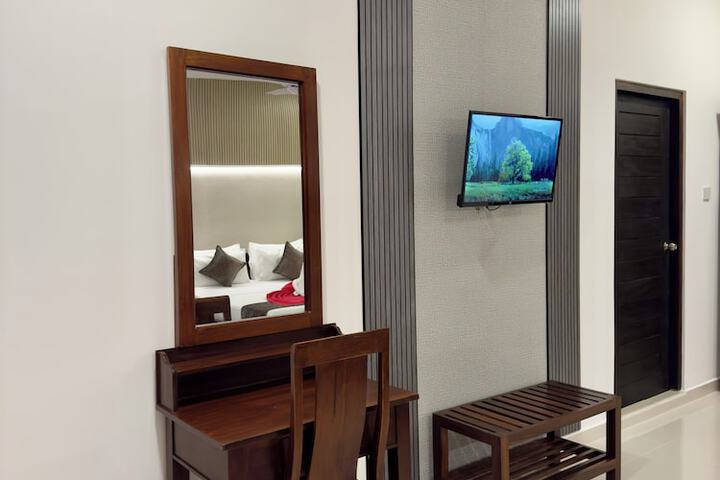 Room 16 of 30
