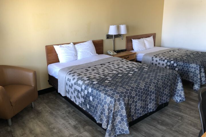 Room 16 of 44