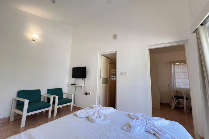 Room 9 of 53
