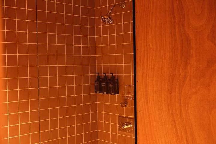 Room 48 of 70