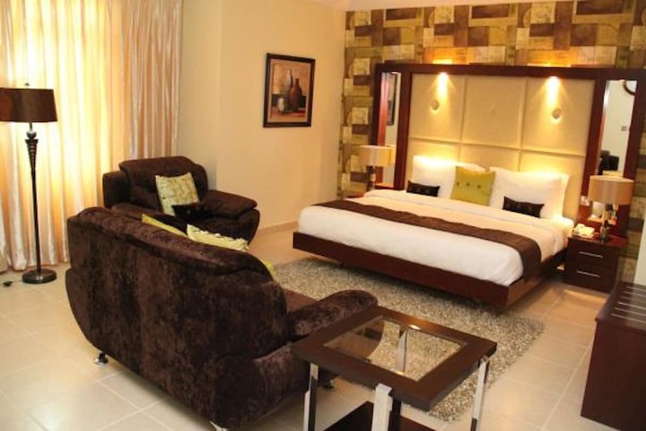 Room 5 of 31