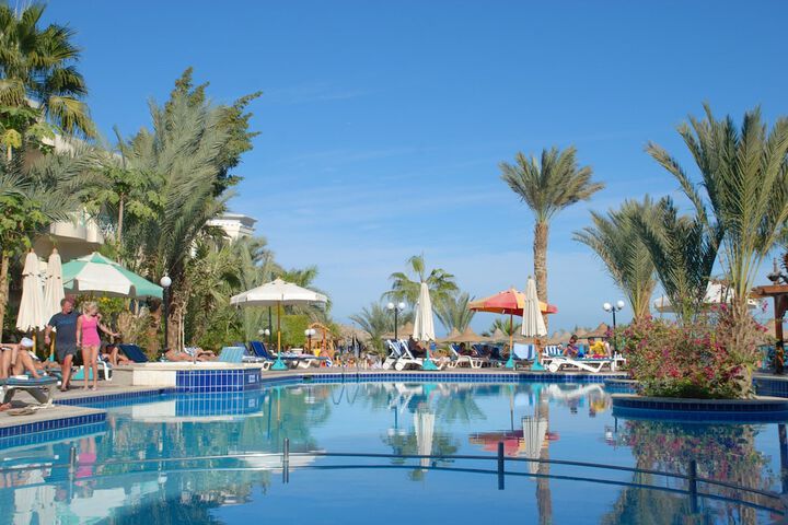 Pool Hotel