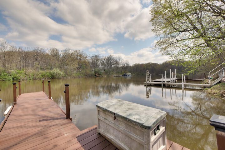 Waterfront Home on Lake Milton: Dock Hot Tub