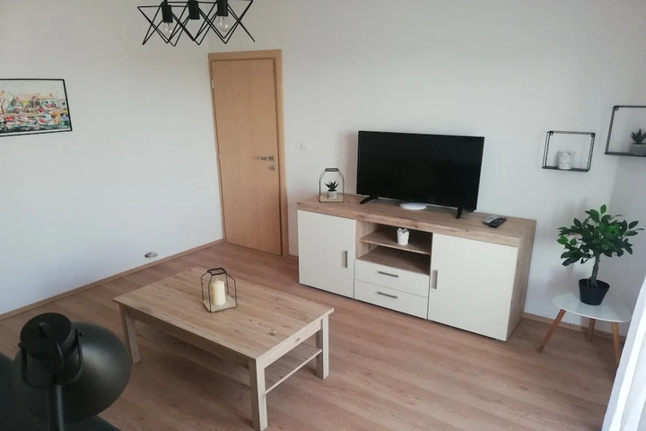 Room 3 of 16