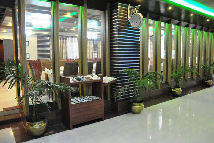 Guest Lobby