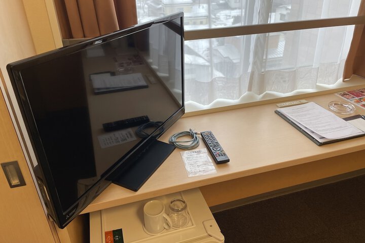 Room 10 of 36