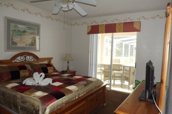 Room 14 of 19