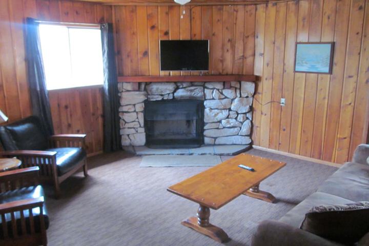Room 8 of 19